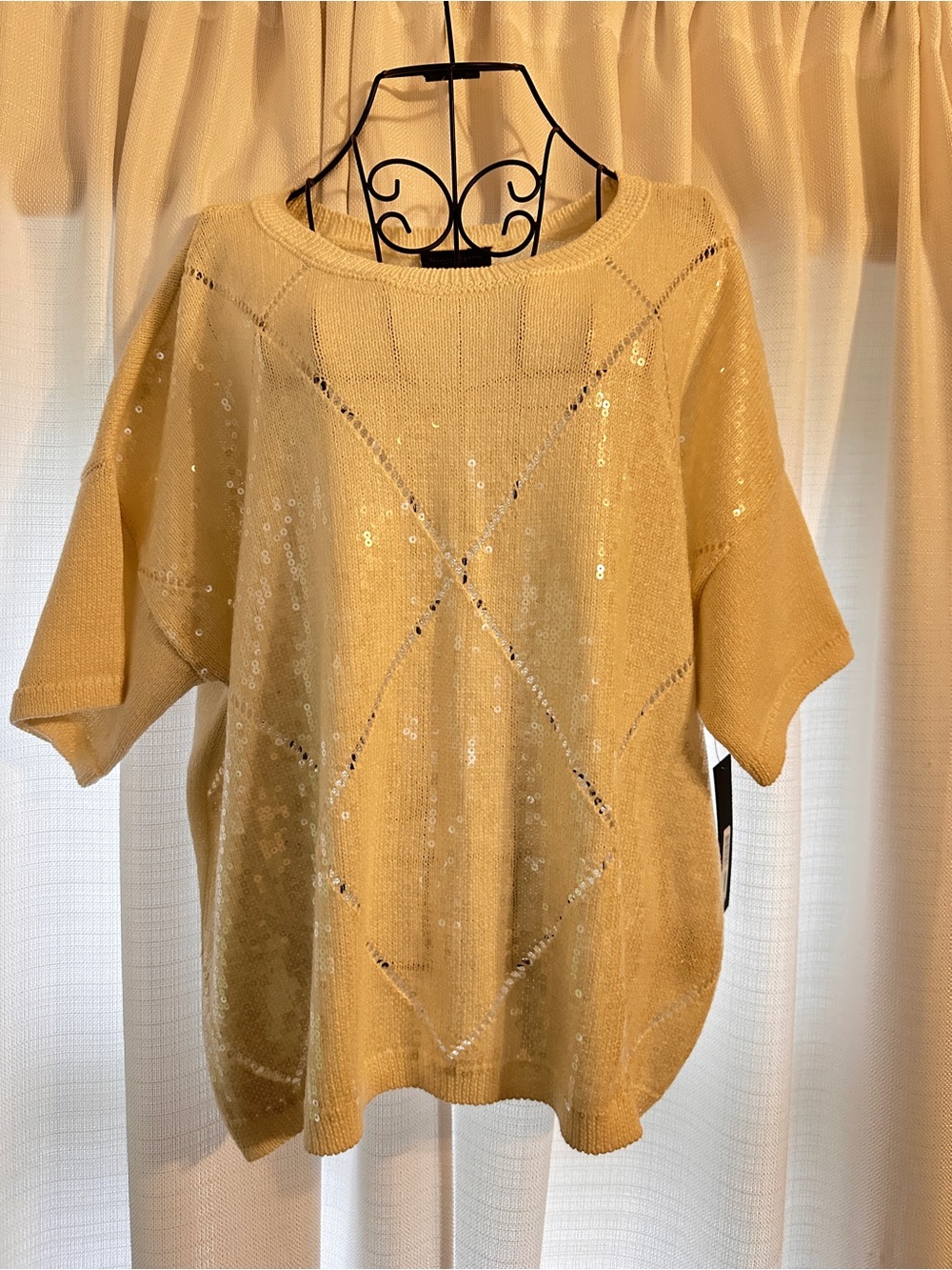Donna Karan Sequin Diamond-Pattern Short-Sleeve Knit Top - Cream